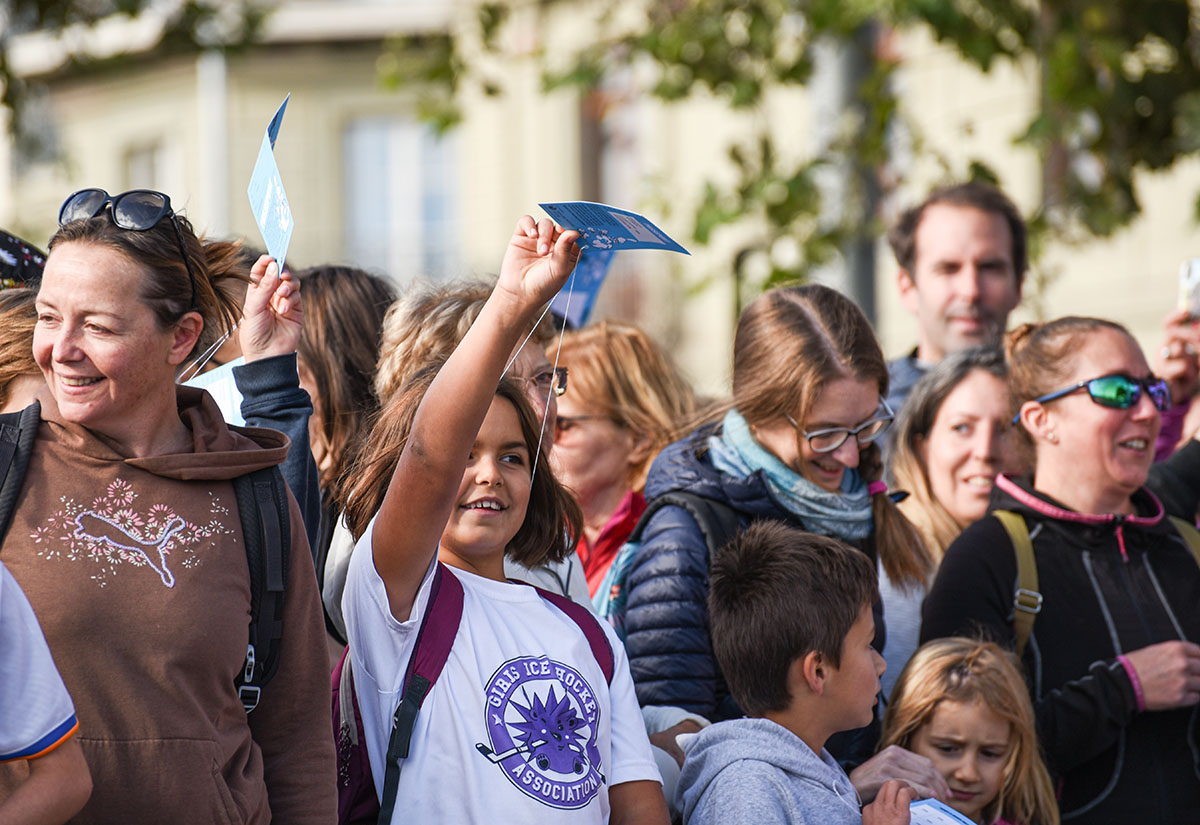 Marche de l'espoir, la foule attend le départ