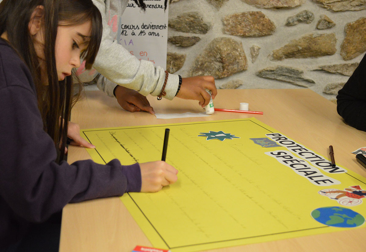 Conférence romande des enfants, les enfants en retraite durant trois jours en colonie