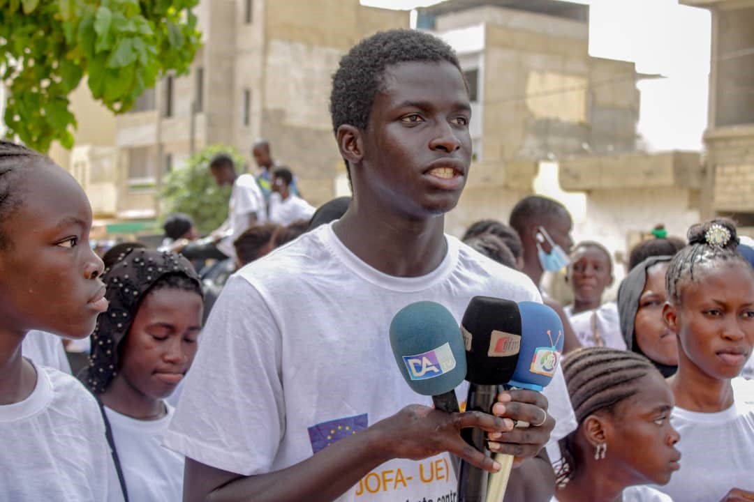 You are currently viewing Au Sénégal les jeunes combattent le fléau du mariage des enfants